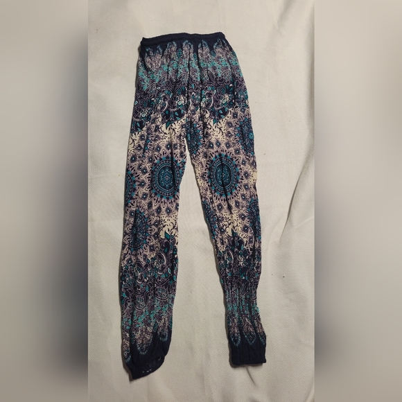 Bohemian Patterned Pants in Blue and Cream - Picture 5 of 6